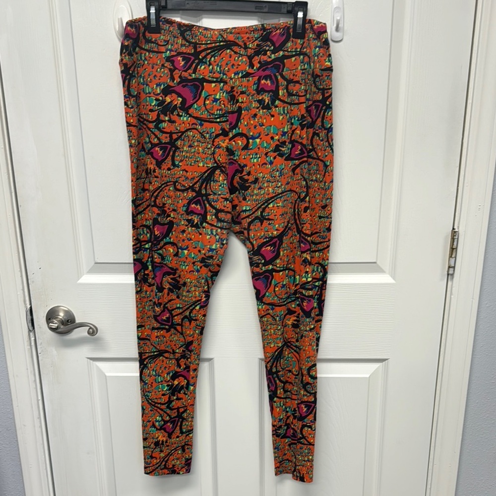 LuLaRoe Vibrant Abstract Leggings